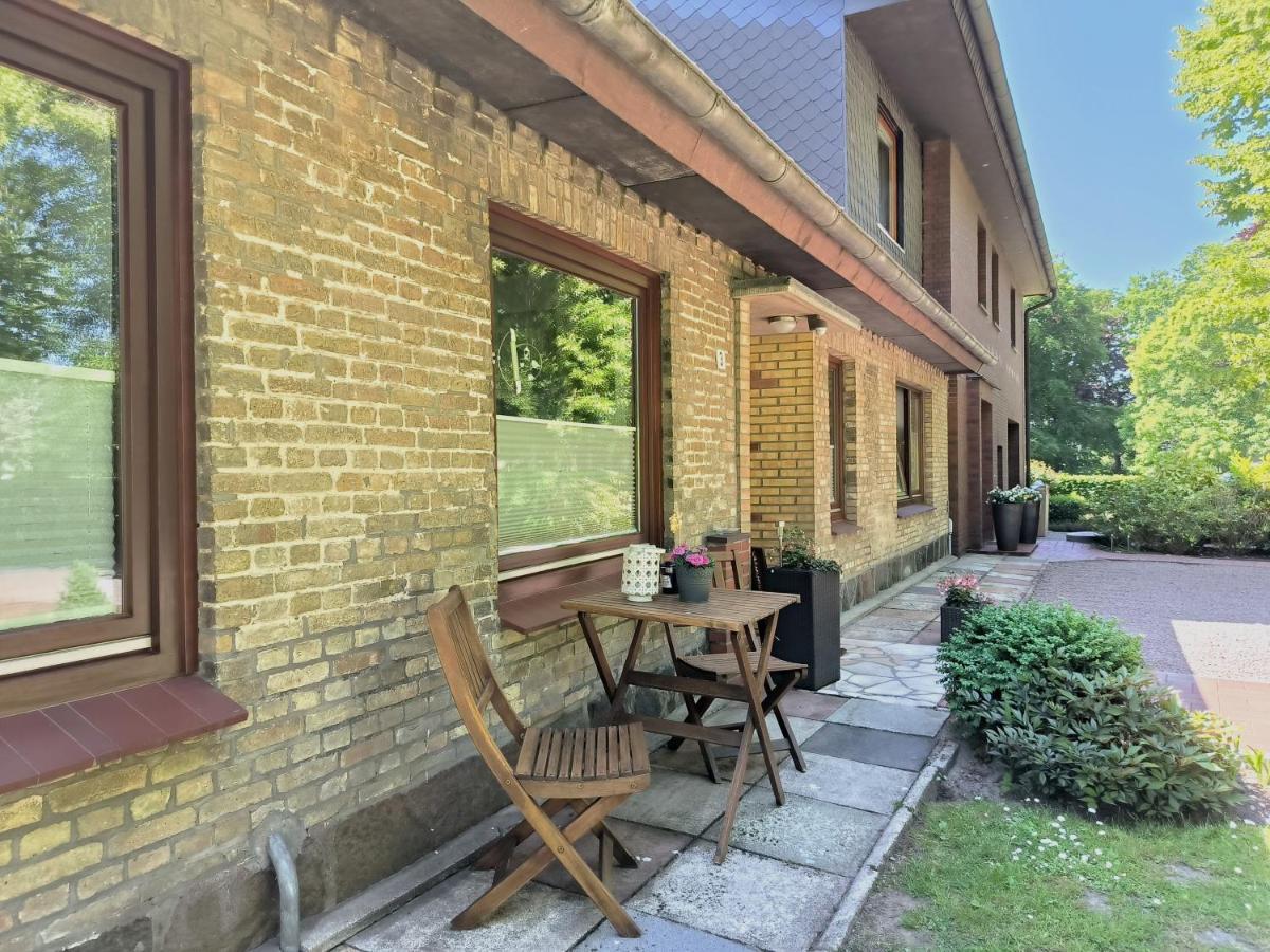 Ferienwohnung Zwischen Den Meeren - Schoene Und Gemuetliche Fewo Mit Garten Dorpstedt Exterior foto